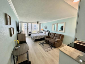 Pirates Cove 4th Floor Balcony Remodeled Condo